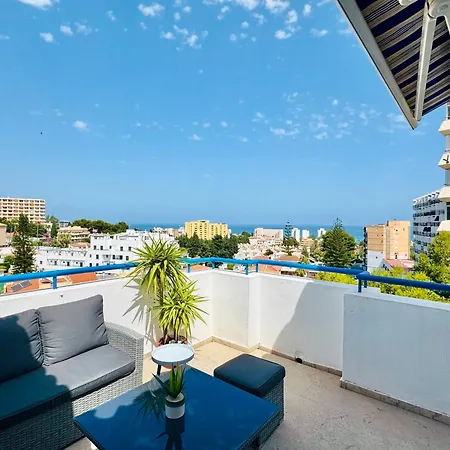 Apartmán Luminoso Atico Con Vistas Al Mar Y Terraza Amplia Benalmádena